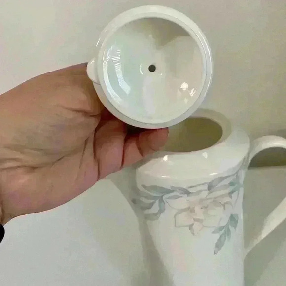 Lenox Decor Plantation Blossom Small 6 1/2” Coffee Pot Floral Pastel with Lid - Picture 4 of 12